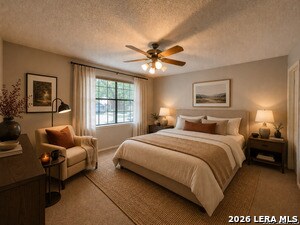 Foto del edificio - 13915 Laurel Hollow