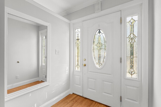 Photo - 528 N Wagner Ave House