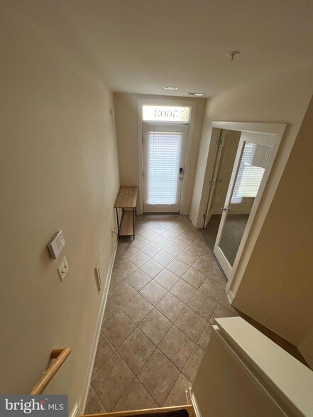 Foto del edificio - 5603 Lustine St
