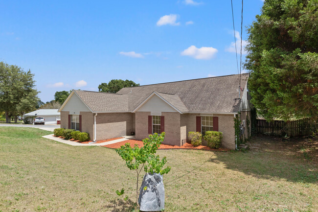 Building Photo - 380 Riverchase Blvd