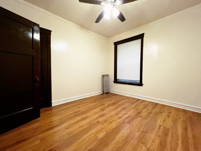 Building Photo - 6236 S Saint Lawrence Ave