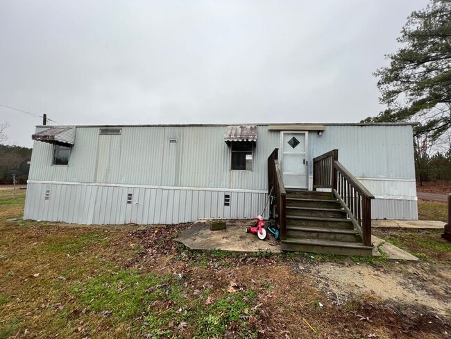 Building Photo - 2 Bedroom 1 Bath for rent