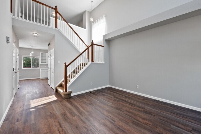 Entry - 11001 Eagle Creek Pky