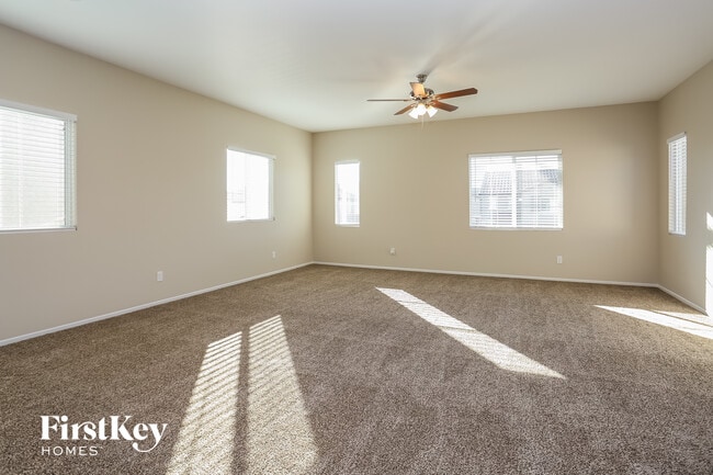 Foto del edificio - 8288 Nebula Cloud Ave