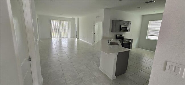 Building Photo - 1433A DEEPWATER Cir