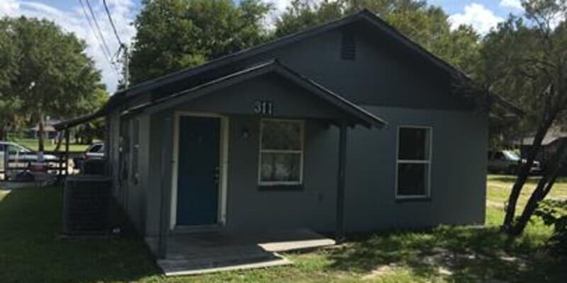 Primary Photo - 311 E Magnolia Street - 1