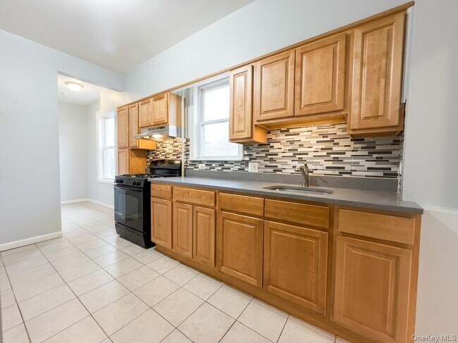 Building Photo - 4451 Matilda Ave