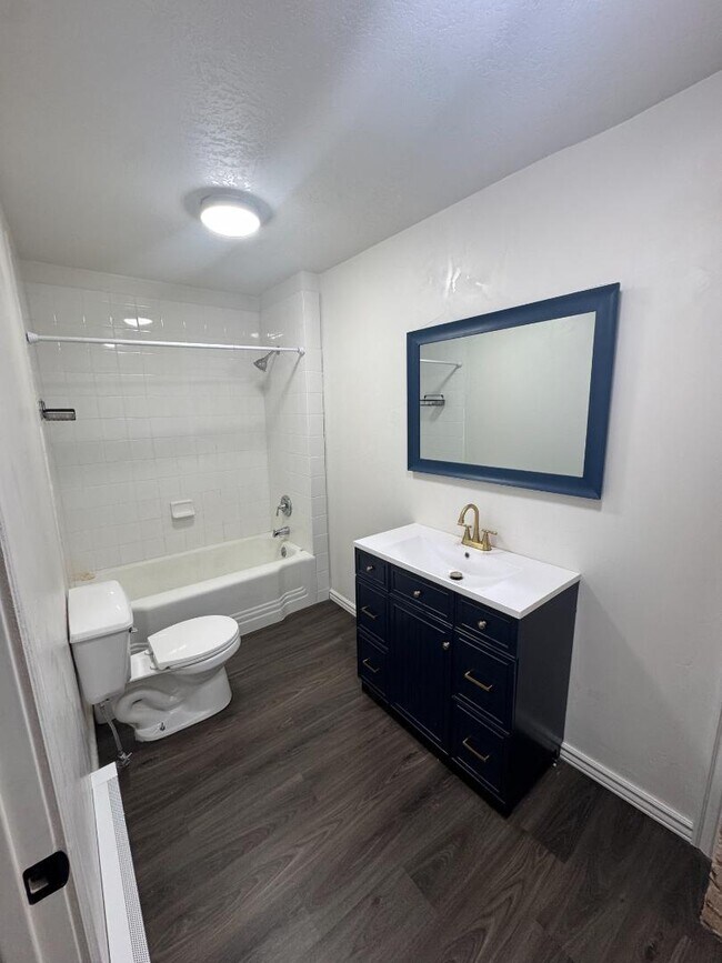 Foto del edificio - 613 Sage Ave