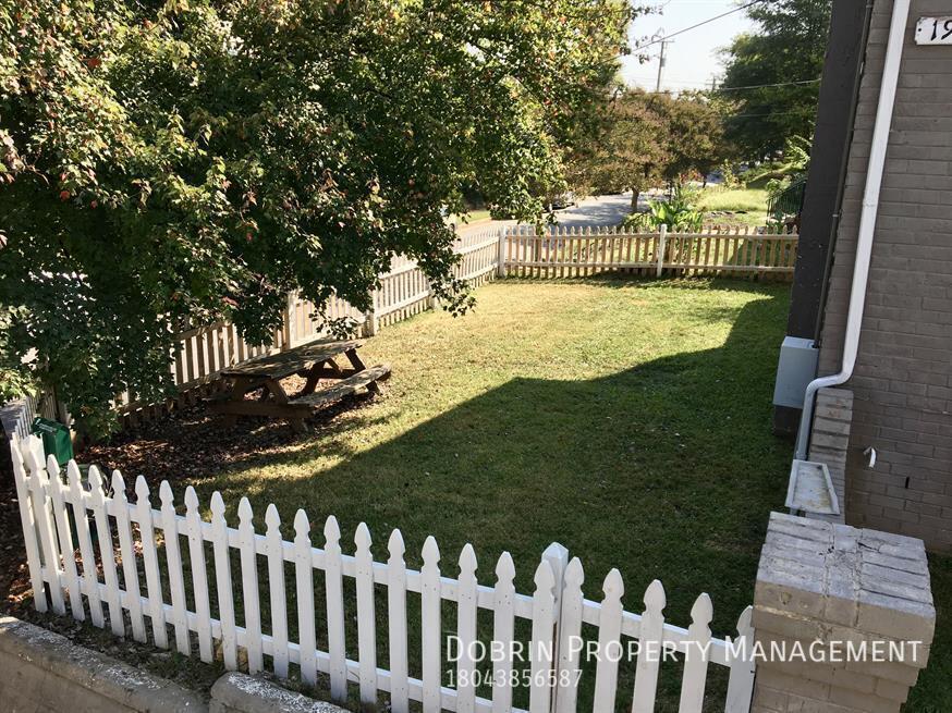 Photo - 1917 Lakeview Ave-2