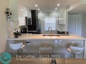Foto del edificio - 565 Oaks Ln