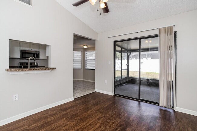 Foto del edificio - 2683 Black Oak Ln