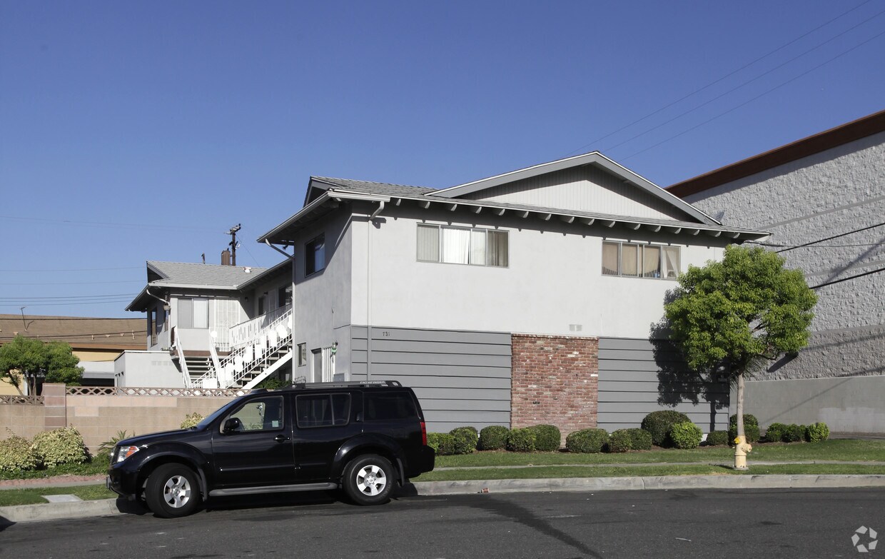 Foto principal - 731 N Ridgeway Ln