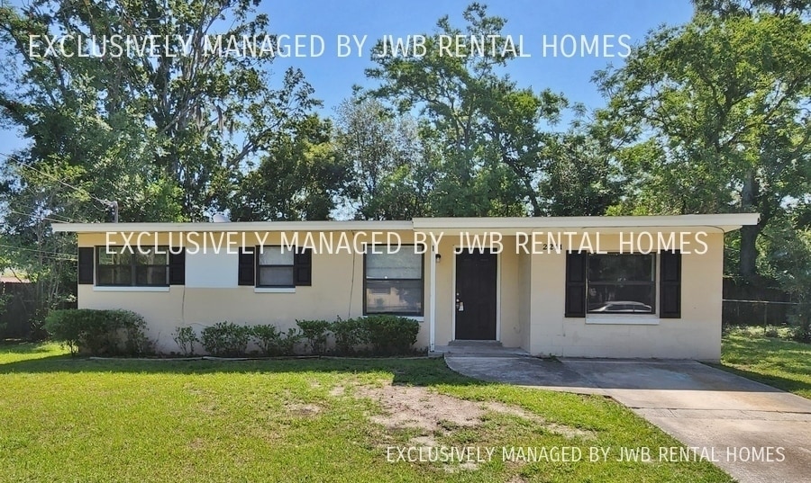 2211 Bourget Dr Photo