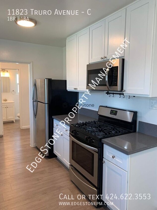 Foto principal - 11823 Truro Ave