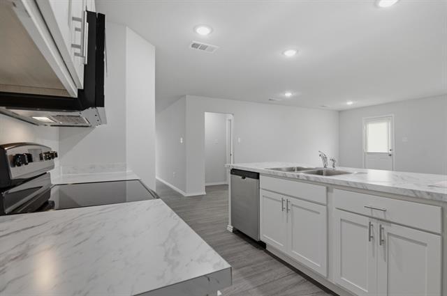 Foto del edificio - 816 Bluffview Dr