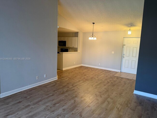 Building Photo - 5761 Riverside Dr
