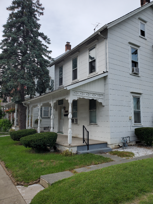 Primary Photo - 1407 Main St