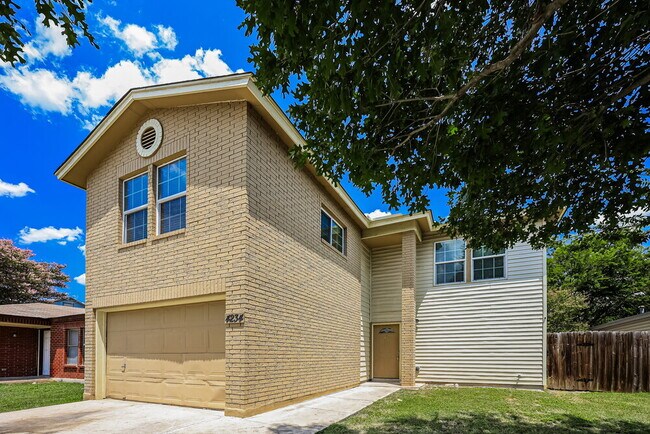 Foto del edificio - 4234 Sunrise Cove Dr