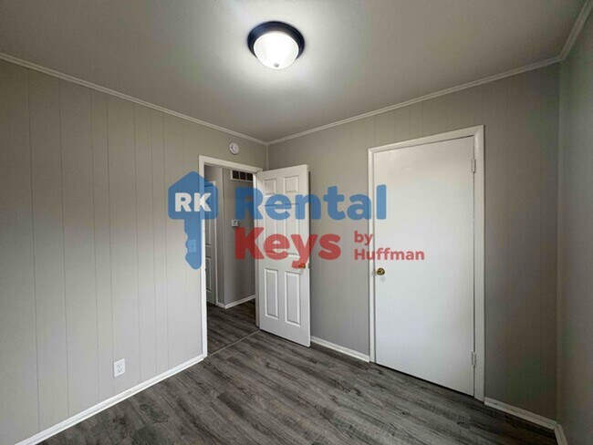 Foto del edificio - Three Bedroom Duplex