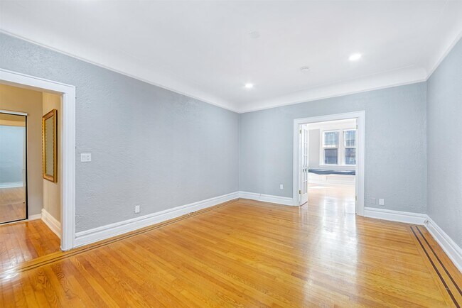 Building Photo - 6015 JFK Blvd E