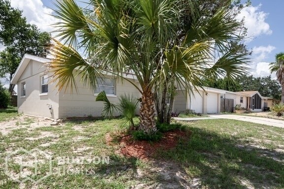 Primary Photo - 5026 Flora Ave