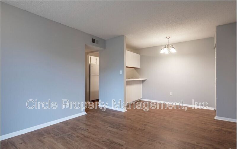 Primary Photo - 4033 Hunters Ridge Dr SW