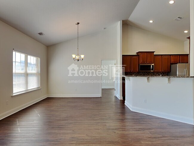 Building Photo - 430 Jewelwood Drive