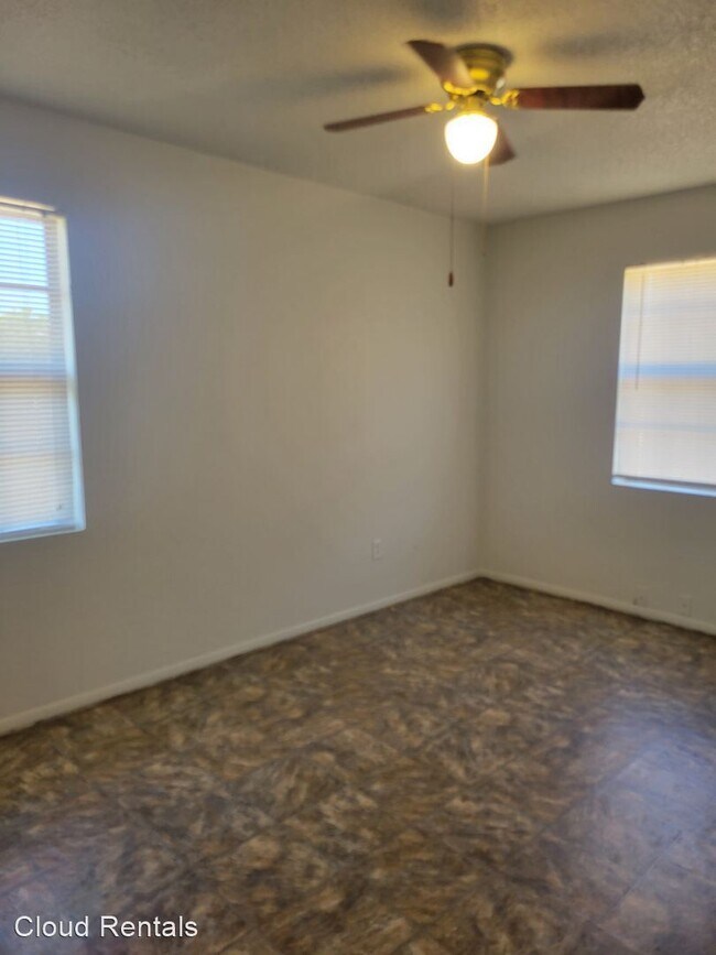 Building Photo - 3 br, 1 bath House - 1316 Coronado Rd