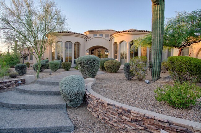 Building Photo - 9310 E Bronco Trail
