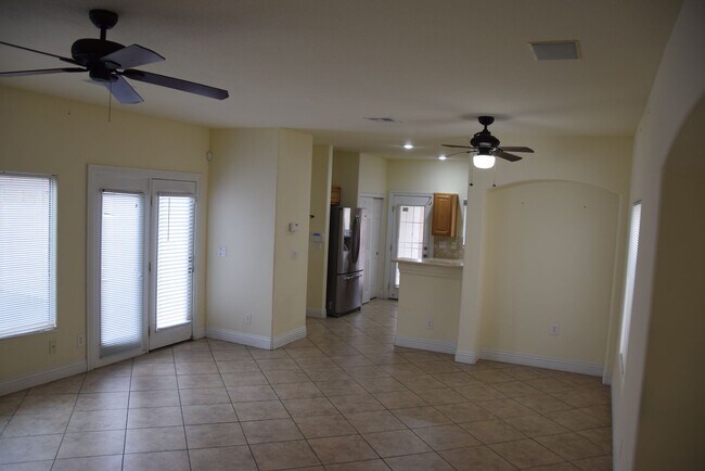 Building Photo - NORTHWEST - 2 STORY HOME - 89149