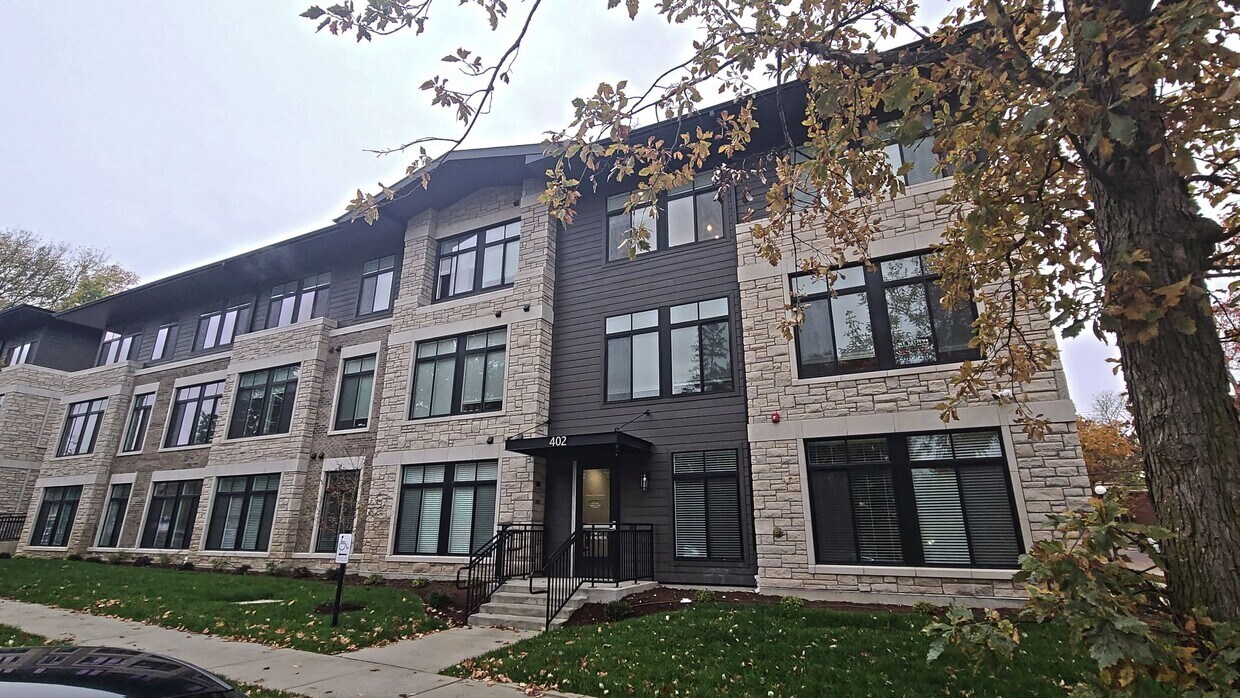 402 W Church St Unit 205, Champaign, IL 61820 Apartment for Rent in