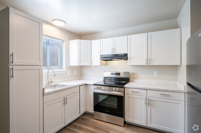 2BR, 1BA - Kitchen - Madison Terrace Apartments