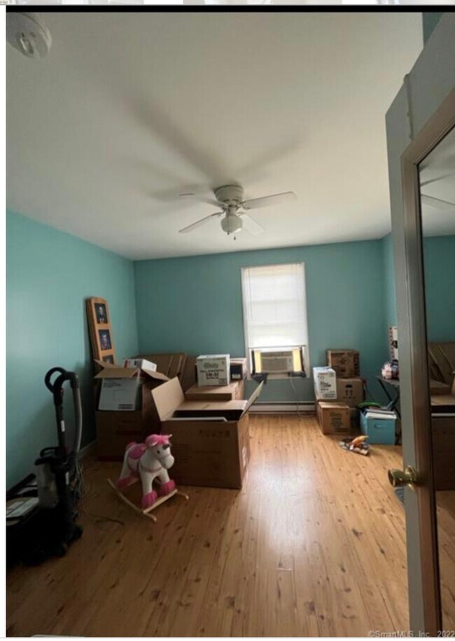 Bedroom - 209 Riverside Ave