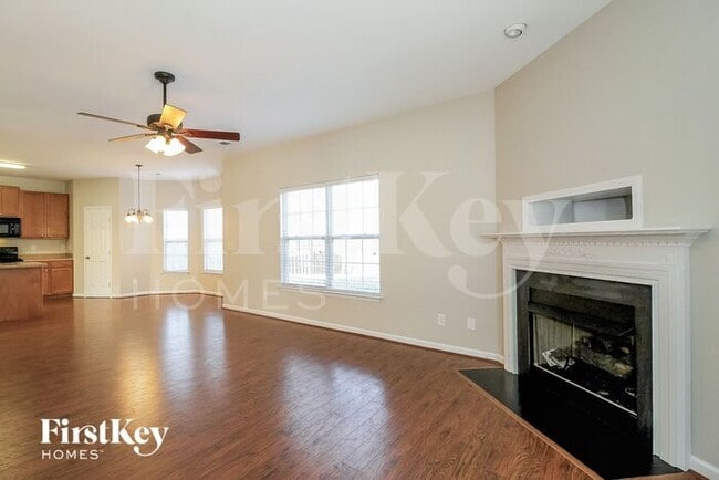 Building Photo - 870 Peachtree Meadows Cir