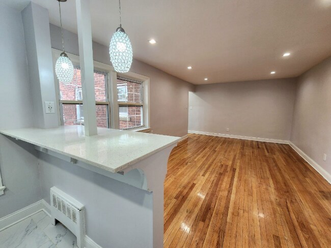 Building Photo - 63 Forest Hill Pkwy