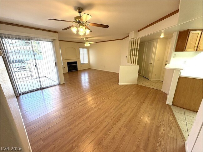 Foto del edificio - 4555 E Sahara Ave