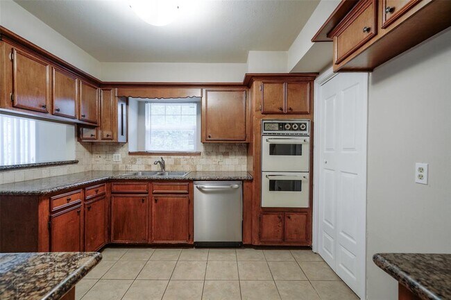 Foto del edificio - 52 S High Oaks Cir