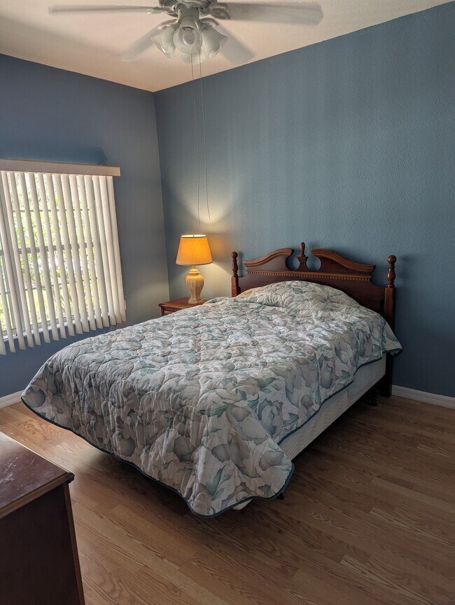 Foto del edificio - 1651 Red Oak Ln