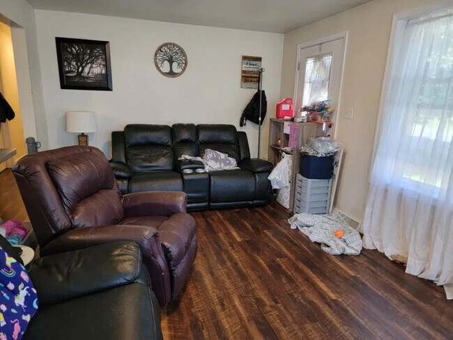 Foto del edificio - 104 Nancy Dr