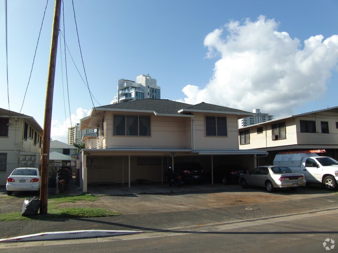 Building Photo - 632 Hausten St