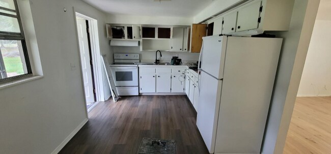 Foto del edificio - 124 6th St W