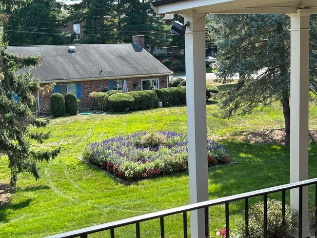 Foto del edificio - The Meadows Apartments