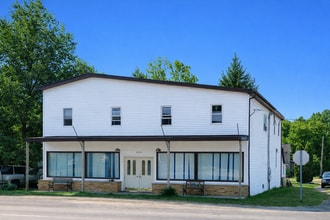 Building Photo - 4010 K Dr S