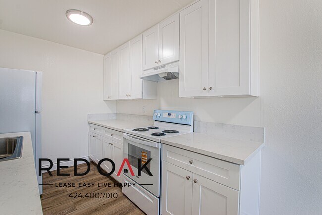 Foto del edificio - 9260 Palm St