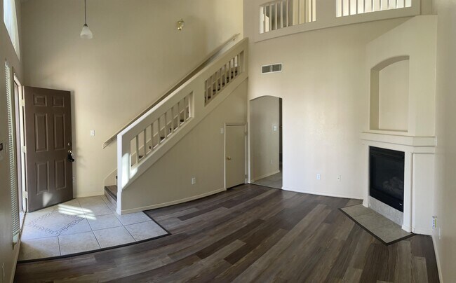 Building Photo - 3708 Prairie Rose St