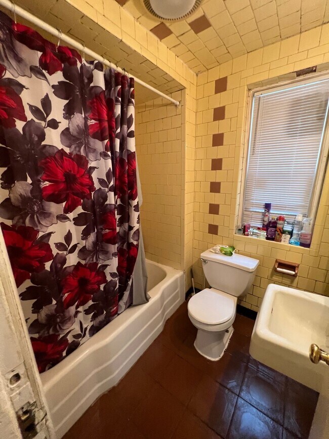 Building Photo - 57 Lubec St