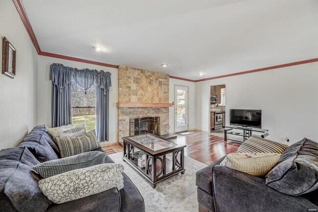 Building Photo - 131 Portico Dr