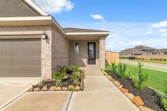 Building Photo - 27114 Turtle Vis Dr