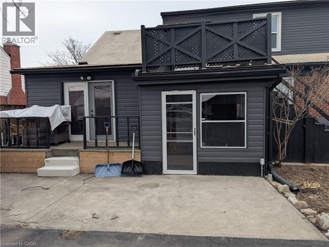 Photo du bâtiment - 101 Centennial Pkwy S