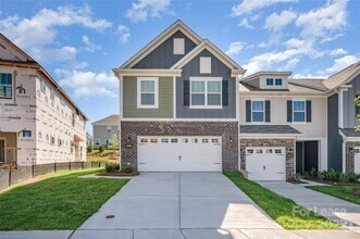 Building Photo - 3220 Lilac Grove Dr